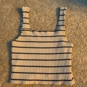 Black and White Ribbed Crop Top